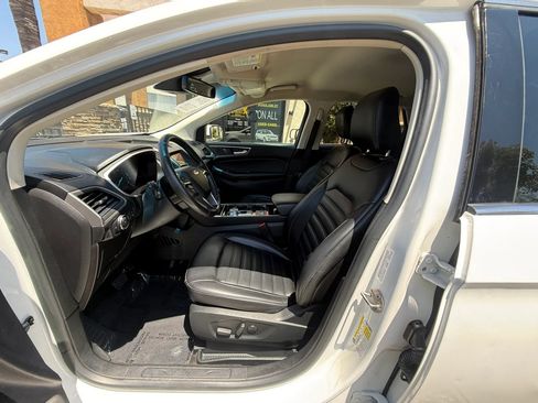 Used 2020 Ford Edge SEL w/ Convenience Package FWD image 12