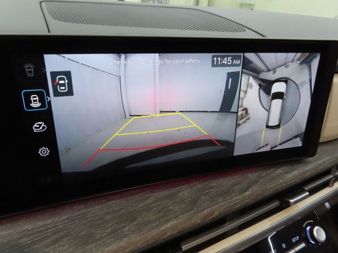 Used 2025 Hyundai Santa Fe Calligraphy image 18