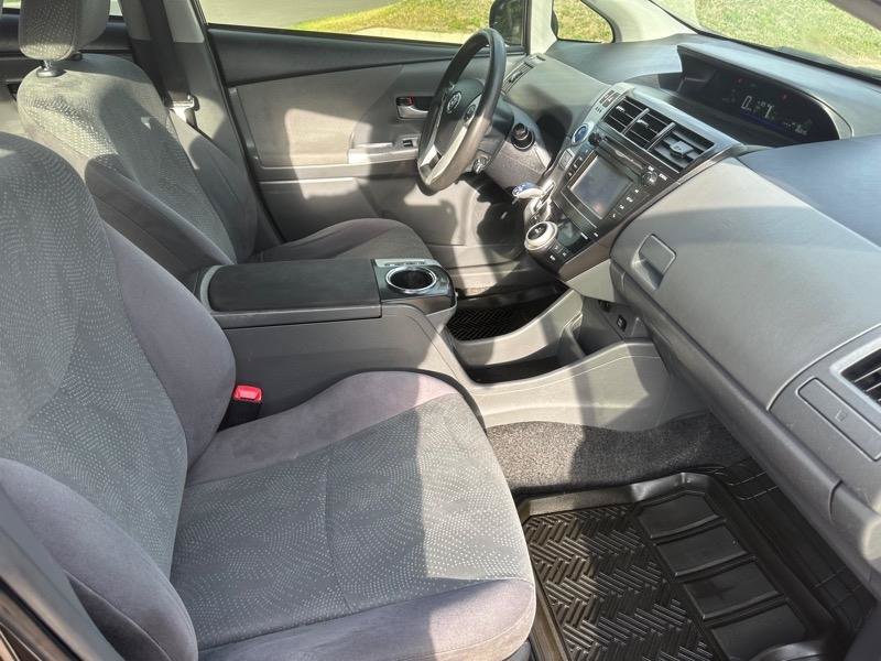Used 2014 Toyota Prius V Two FWD image 16