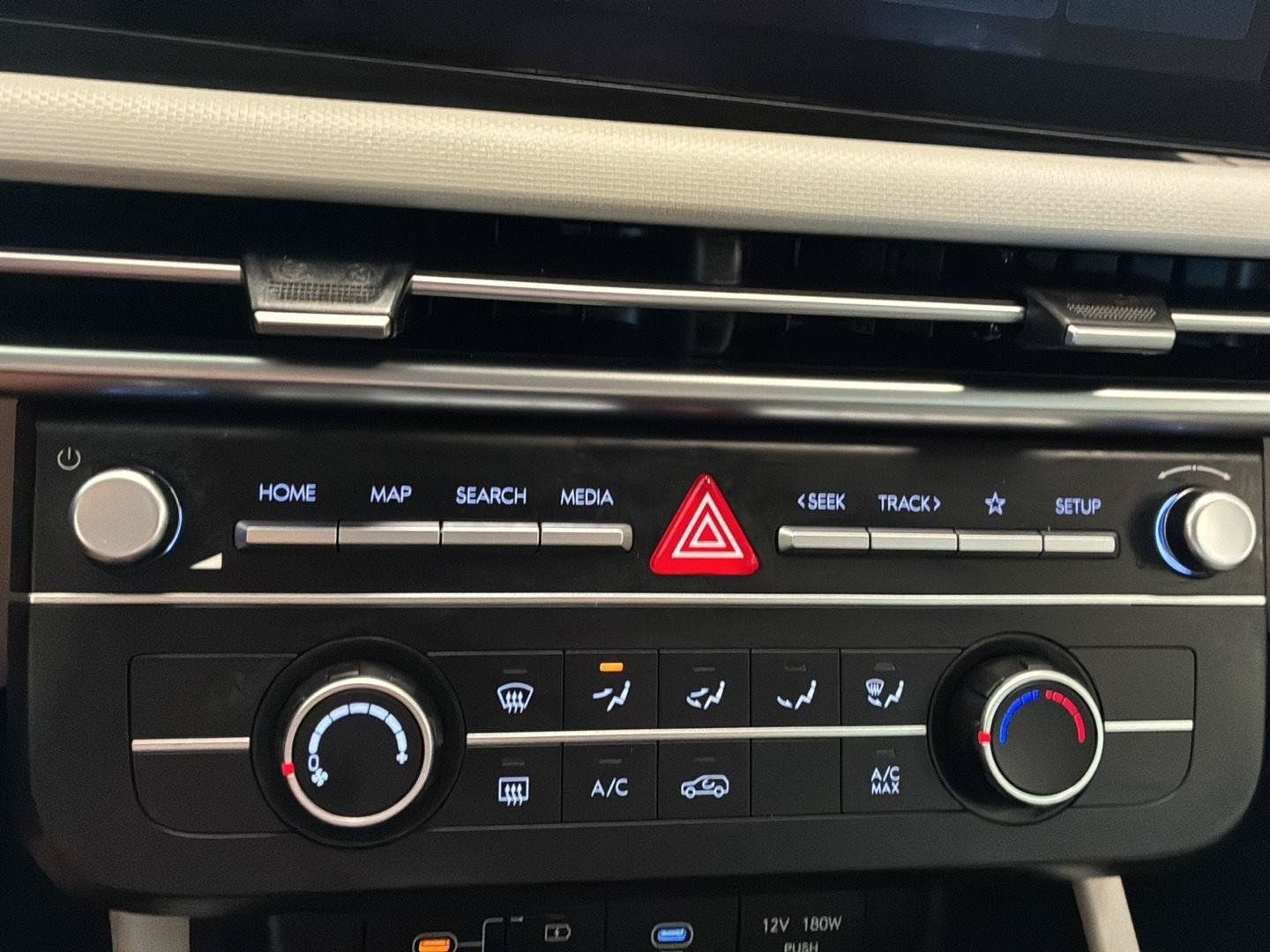 Used 2025 Hyundai Tucson SE AWD/4WD image 34