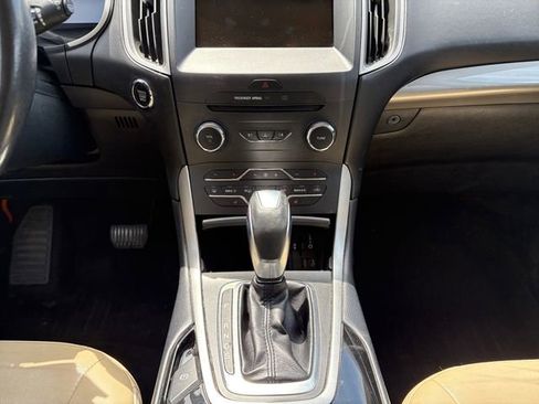 Used 2015 Ford Edge SEL w/ Equipment Group 201A AWD/4WD image 11