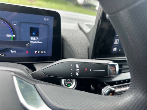 Used 2024 Honda Prologue EX image 11