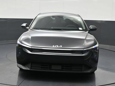 Used 2025 Kia K4 FWD image 9