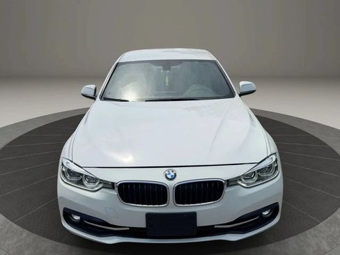 Used 2018 BMW 330i xDrive Sedan AWD/4WD image 9
