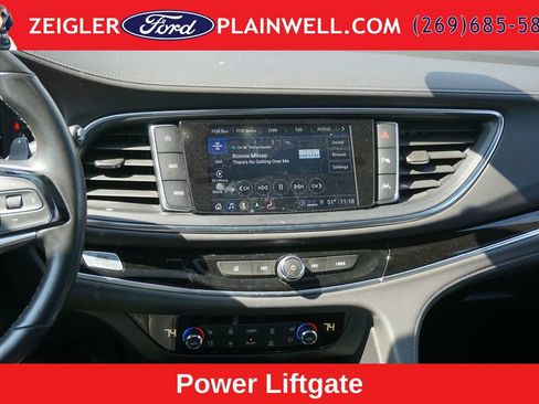 Used 2022 Buick Enclave Avenir w/ Avenir Technology Package AWD/4WD image 17