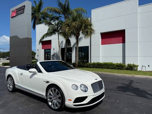 Used 2017 Bentley Continental GT image 16