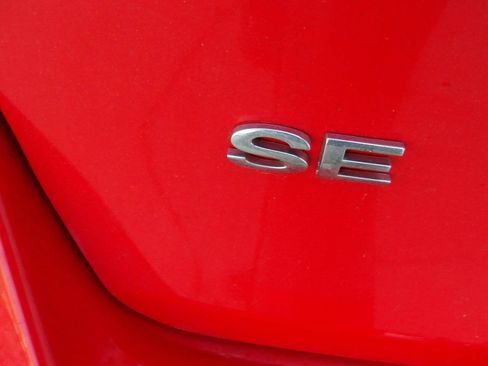 Used 2015 Ford Fiesta SE w/ Equipment Group 201A FWD image 36