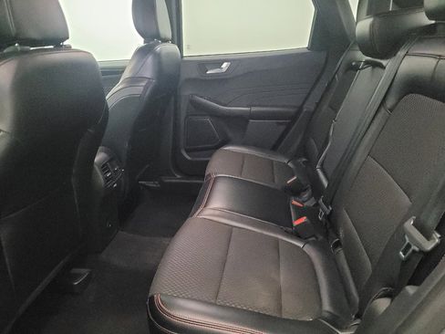 Used 2024 Ford Escape ST-Line image 18