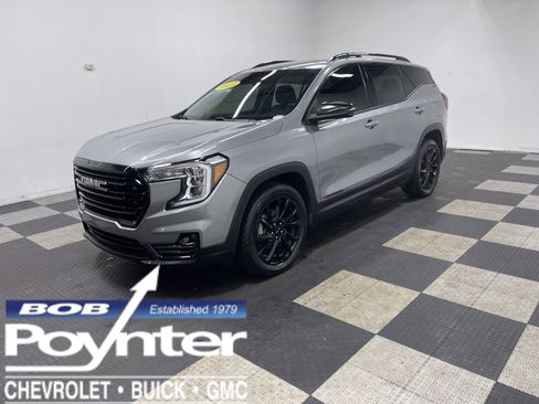 Used 2023 GMC Terrain SLT w/ Elevation Edition image 1