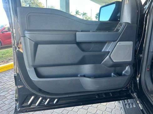 Used 2024 Ford F150 Lightning Lariat image 39