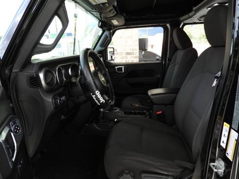 Used 2019 Jeep Wrangler Unlimited Sport S AWD/4WD image 50