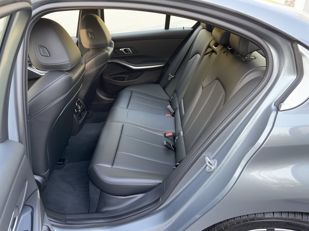 Certified 2026 BMW 330i Sedan RWD image 25