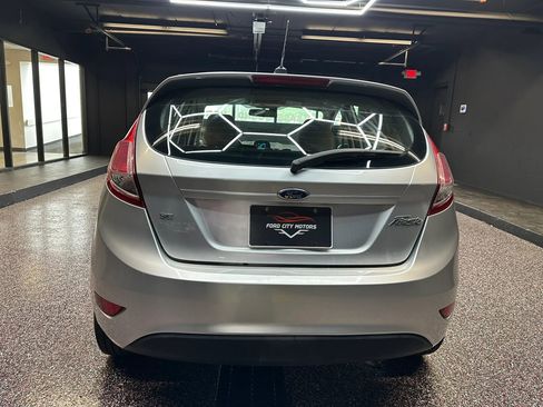 Used 2014 Ford Fiesta SE FWD image 4