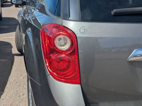 Used 2010 Chevrolet Equinox LT image 8