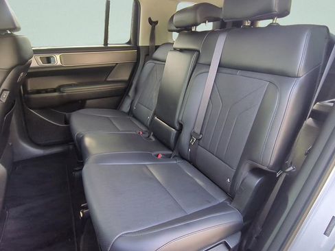 Used 2024 Hyundai Santa Fe SEL FWD image 10