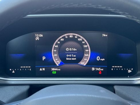 Certified 2026 Volkswagen Taos SE FWD image 24