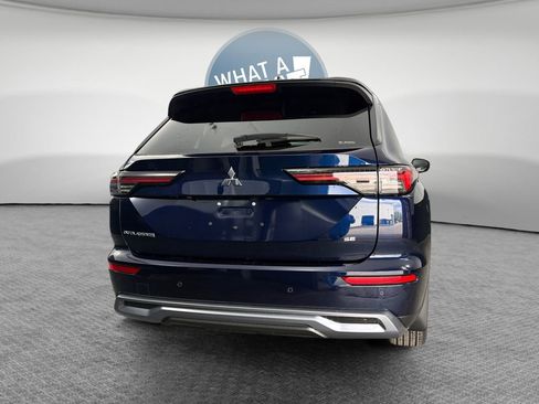 New 2026 Mitsubishi Outlander SE AWD/4WD image 5