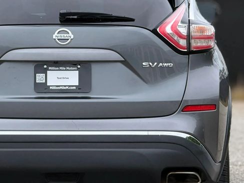 Used 2017 Nissan Murano SV AWD/4WD image 14