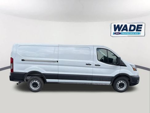 New 2026 Ford Transit 250 Low Roof w/ Load Area Protection Package RWD image 4