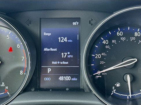 Used 2019 Toyota C-HR XLE FWD image 8