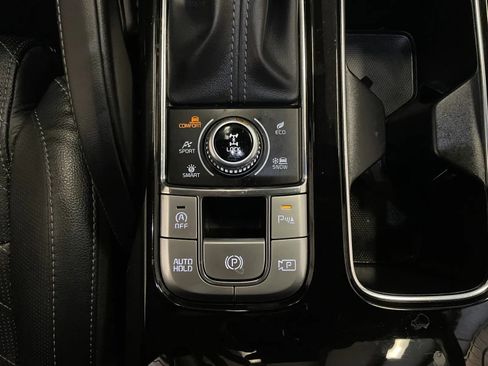 Used 2024 Kia Telluride SX X-Pro AWD/4WD image 32