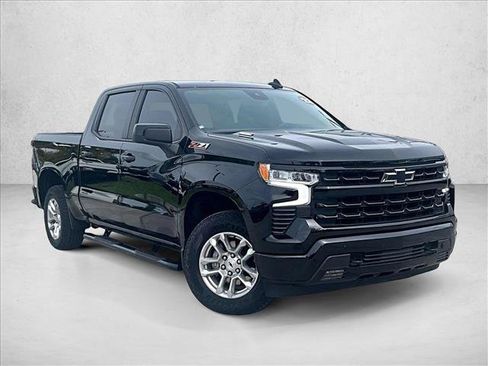 Used 2023 Chevrolet Silverado 1500 RST w/ Z71 Off-Road Package AWD/4WD image 12