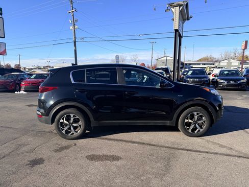 Used 2021 Kia Sportage LX image 6