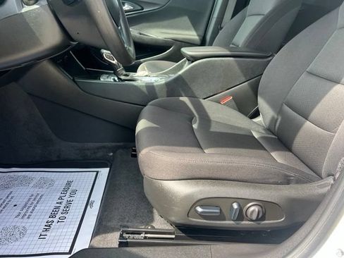 Used 2024 Chevrolet Malibu LS w/ Driver Confidence Package FWD image 17