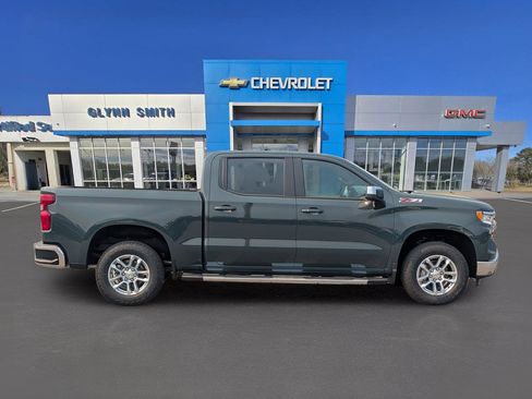 New 2026 Chevrolet Silverado 1500 LT w/ Z71 Off-Road Package image 7