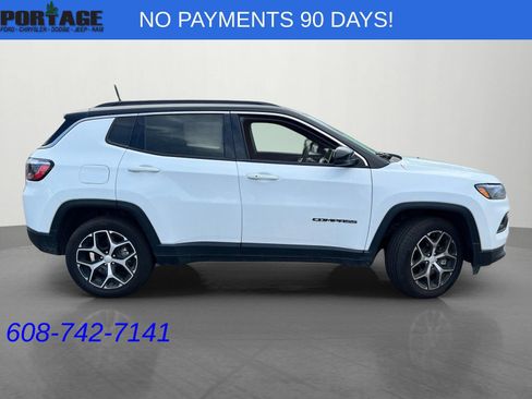 Used 2024 Jeep Compass Limited AWD/4WD image 2