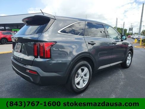 Used 2021 Kia Sorento LX FWD image 8