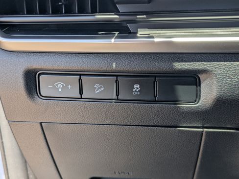 Certified 2024 Kia Telluride S w/ S Sunroof Package FWD image 29
