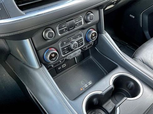 Used 2023 Chevrolet Tahoe Z71 w/ Luxury Package image 23