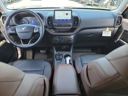Used 2023 Ford Bronco Sport Outer Banks AWD/4WD image 13