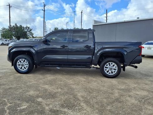 Used 2024 Toyota Tacoma SR RWD image 5