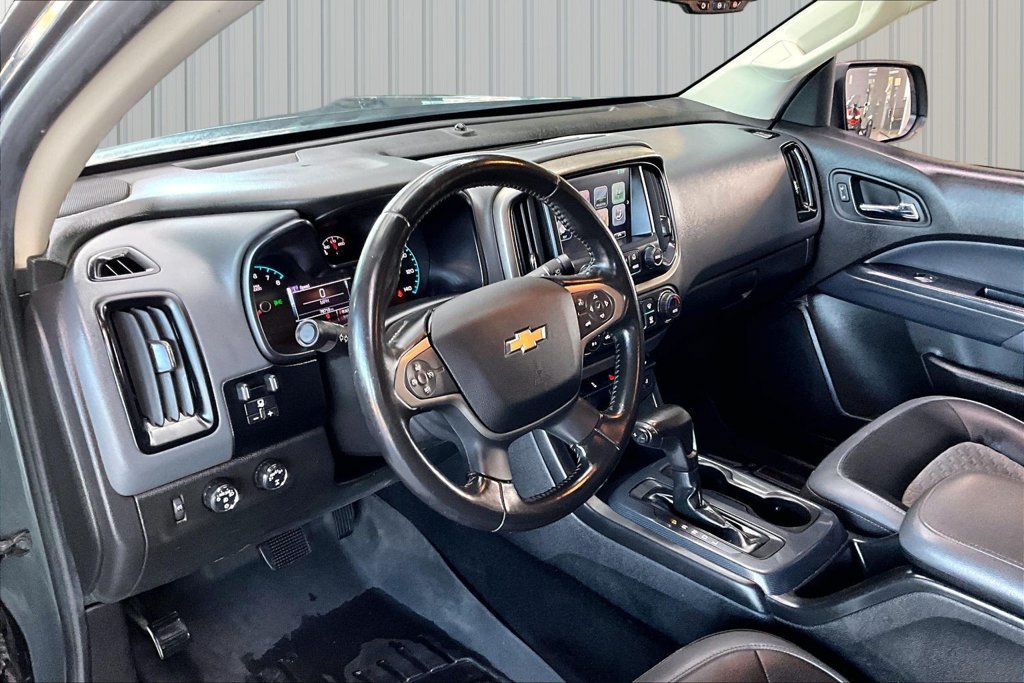 Used 2017 Chevrolet Colorado Z71 AWD/4WD image 16