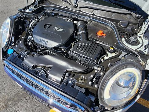 Used 2016 MINI Cooper S image 8