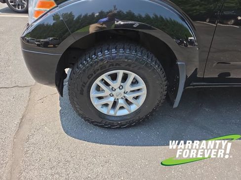 Used 2017 Nissan Frontier SV w/ SV Value Truck Package AWD/4WD image 18