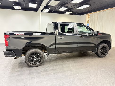 Used 2022 Chevrolet Silverado 1500 Custom Trail Boss AWD/4WD image 7