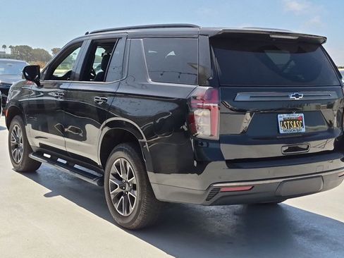 Used 2022 Chevrolet Tahoe Z71 w/ Luxury Package AWD/4WD image 7