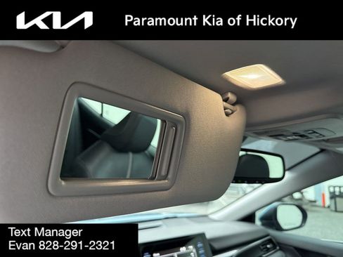 Used 2024 Toyota Camry SE image 27