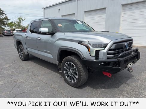 Used 2024 Toyota Tundra Limited image 1