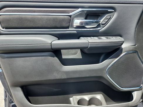 New 2026 RAM 1500 Laramie AWD/4WD image 19