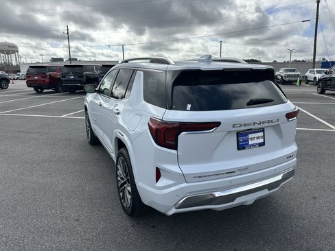 Used 2026 GMC Terrain Denali w/ LPO, Floor Liner Package image 8