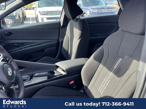 New 2025 Hyundai Elantra Sport image 19