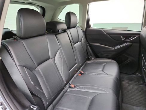 Used 2022 Subaru Forester Touring AWD/4WD image 30