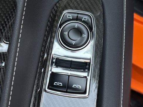 Used 2024 Chevrolet Corvette Z06 RWD image 35