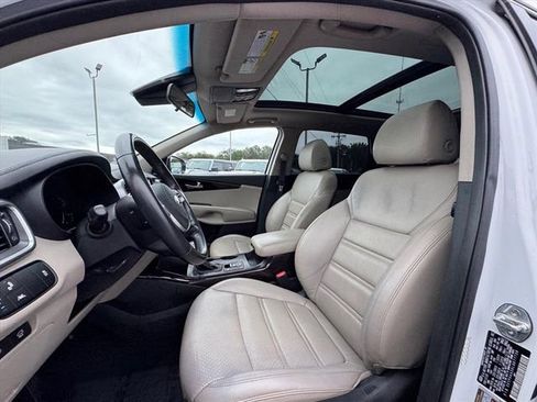 Used 2020 Kia Sorento EX FWD image 17