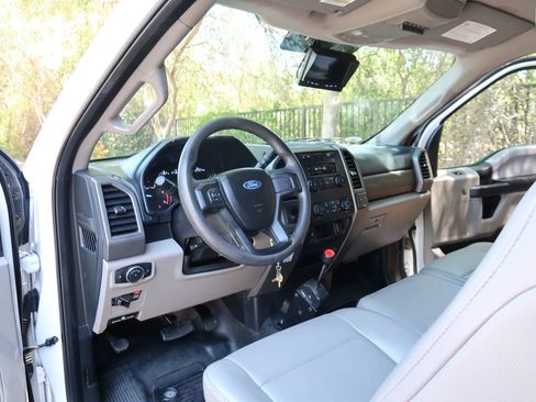 Used 2017 Ford F550 2WD SuperCab Super Duty image 30