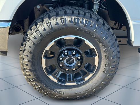 New 2025 Ford F250 Lariat w/ Lariat Ultimate Package image 5